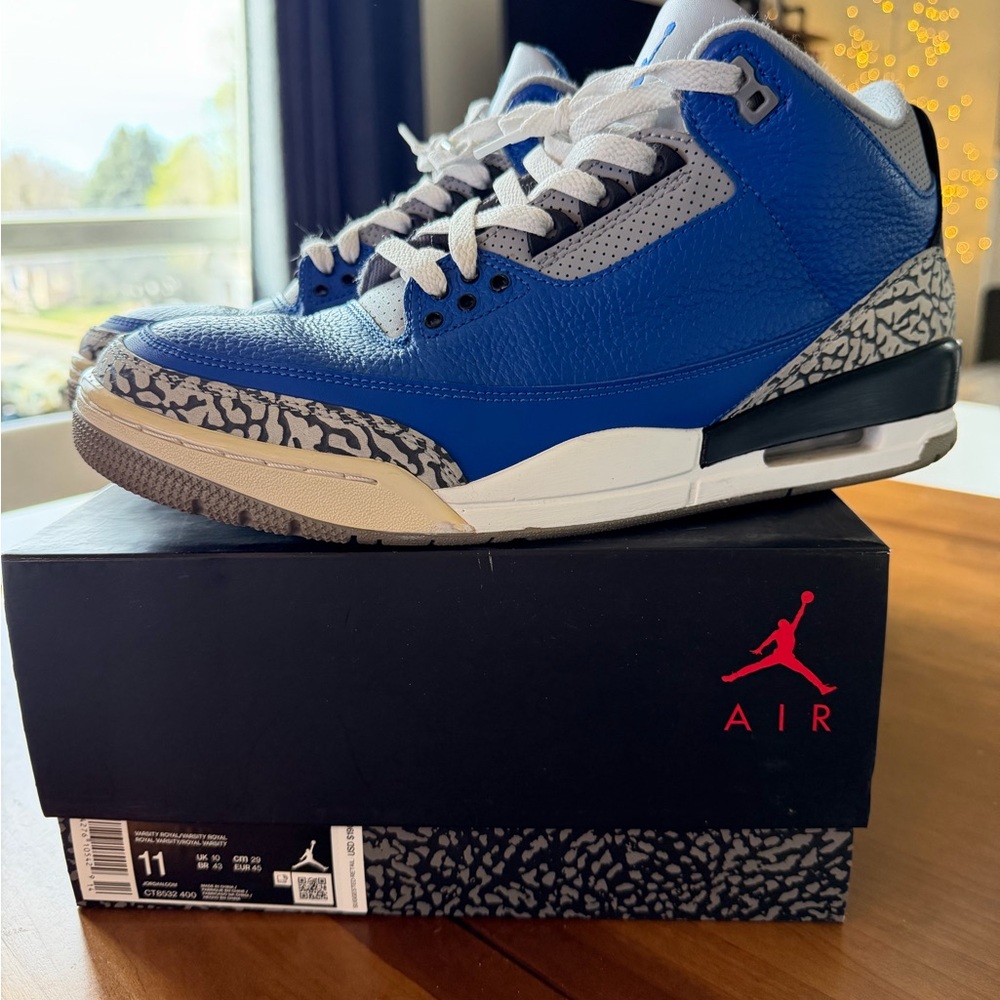 Jordan 3 Varsity Royal